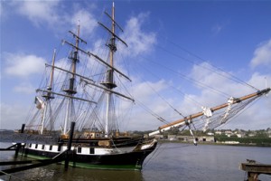 dunbrody_famine_ship